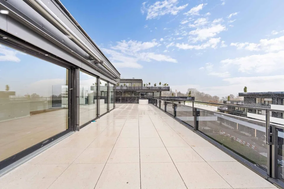 Superbe appartement neuf en attique  4.5 pièces avec vaste terrasse à Rolle
