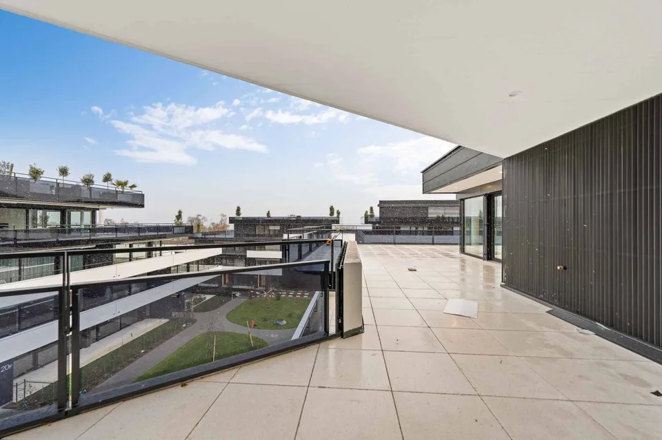 Schönes neues Attikapartment mit 4.5 Zimmern und großer Terrasse in Rolle