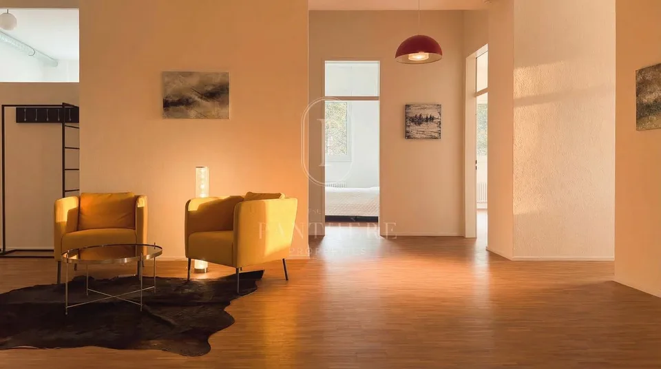 Découvrez un esprit de loft new-yorkais sur 305 m² au bord du lac de Zurich