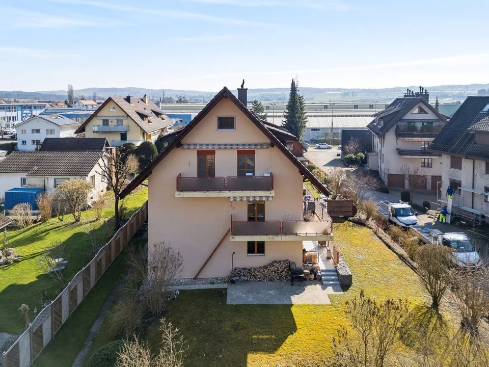 Prestigieux Duplex 5.5 pces "Pieds dans l'eau" avec Salle d'Escalade – Foto 16 von 21