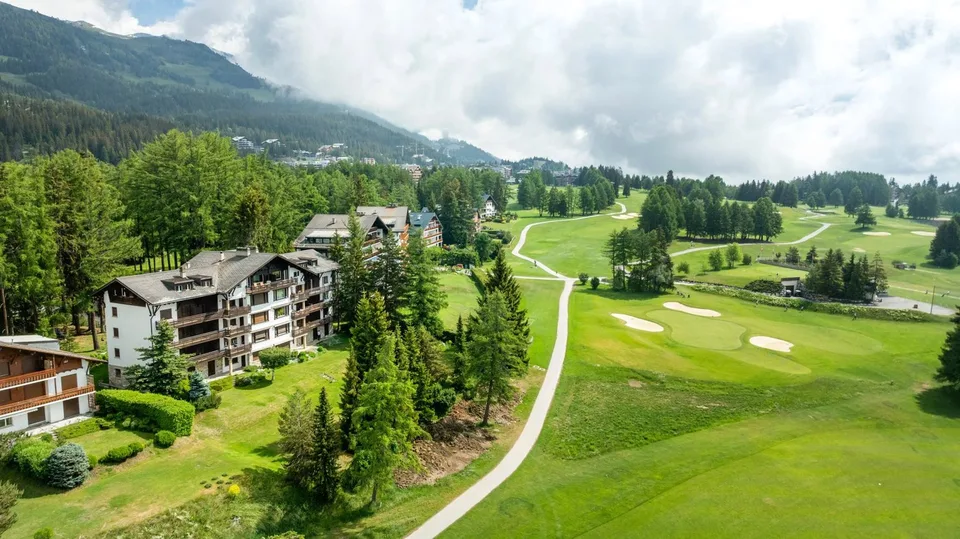 Appartement lumineux face aux panoramas alpins