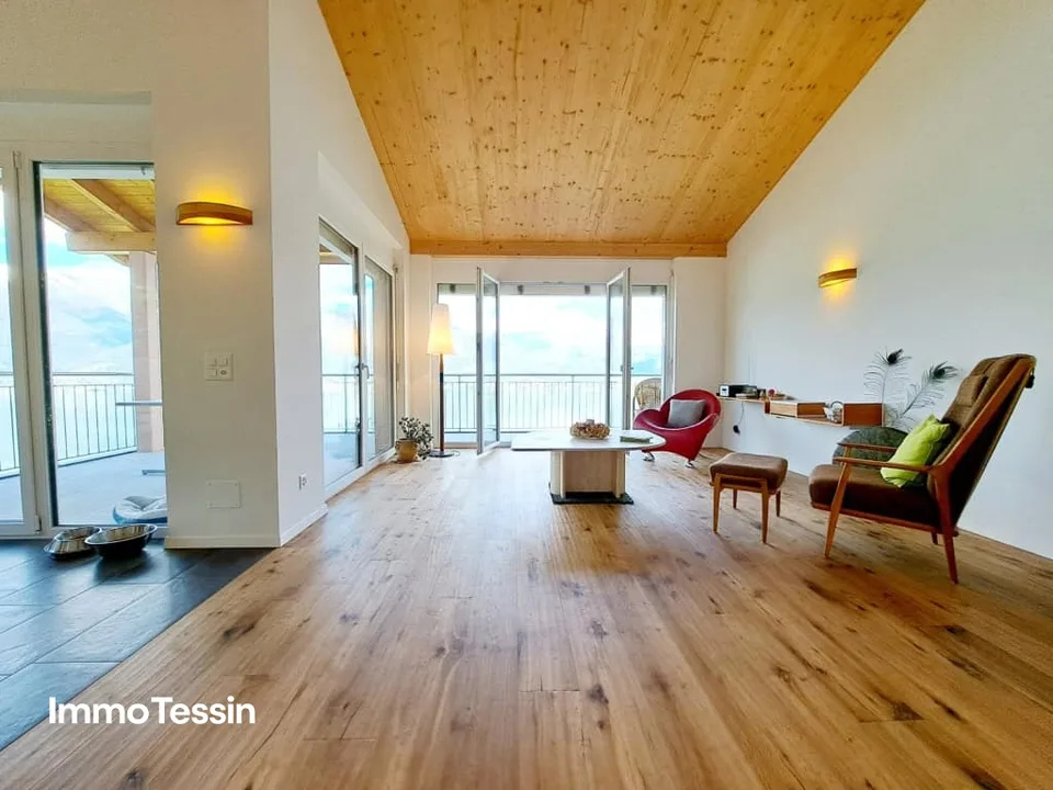 SELTENHEIT: Moderne 5 1/2 Zimmer Villa & Bauland mit einmaliger Seesicht auf den Lago Maggiore so weit das Auge reicht – Foto 8 von 13