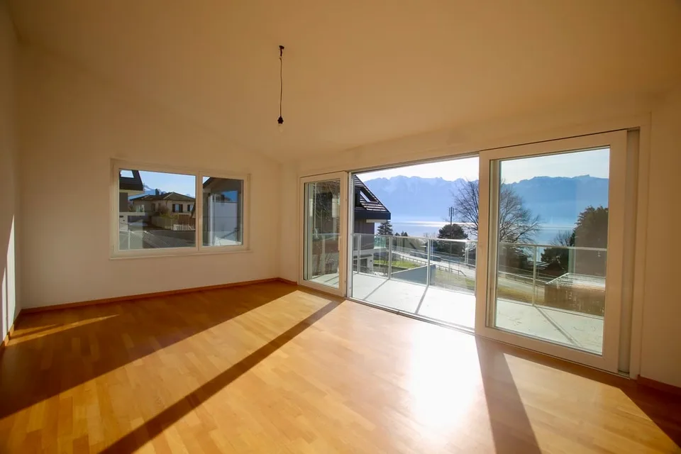 Casa bifamiliare moderna di 5 locali con vista mozzafiato sul lago e le montagne a Corseaux