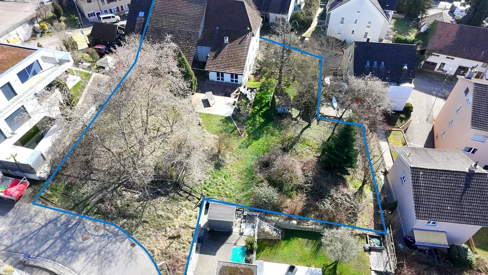 Attractive farmhouse with development potential and building land reserve