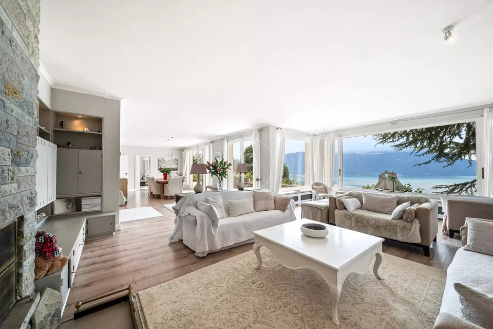 Superbe propriété avec piscine, vue panoramique au-dessus de Montreux – photo 11 sur 13