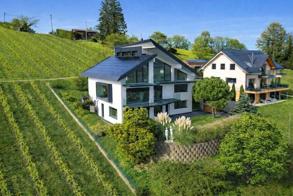 Architekten-Villa im Herzen der Weinberge