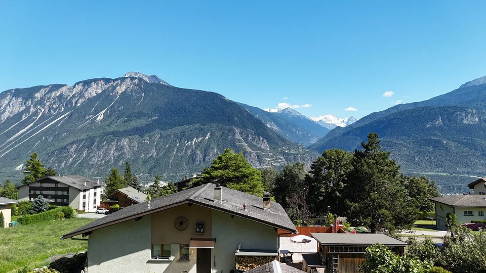 Magnifique appartement de 4.5 pièces avec vue sur les montagnes à Venthône – photo 7 sur 8