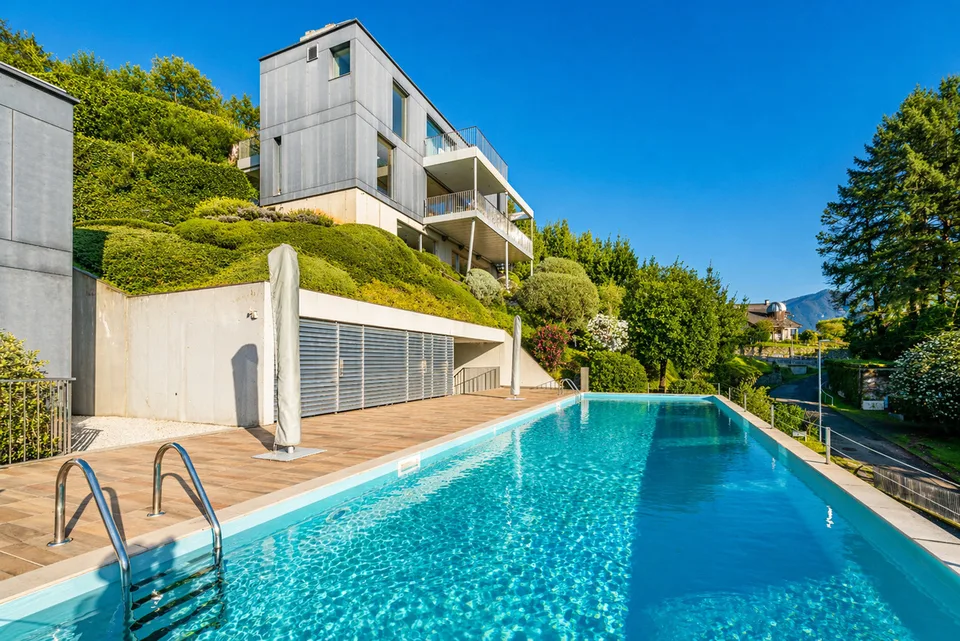 Residenza Twin Lake - Villa moderna con piscina e vista lago