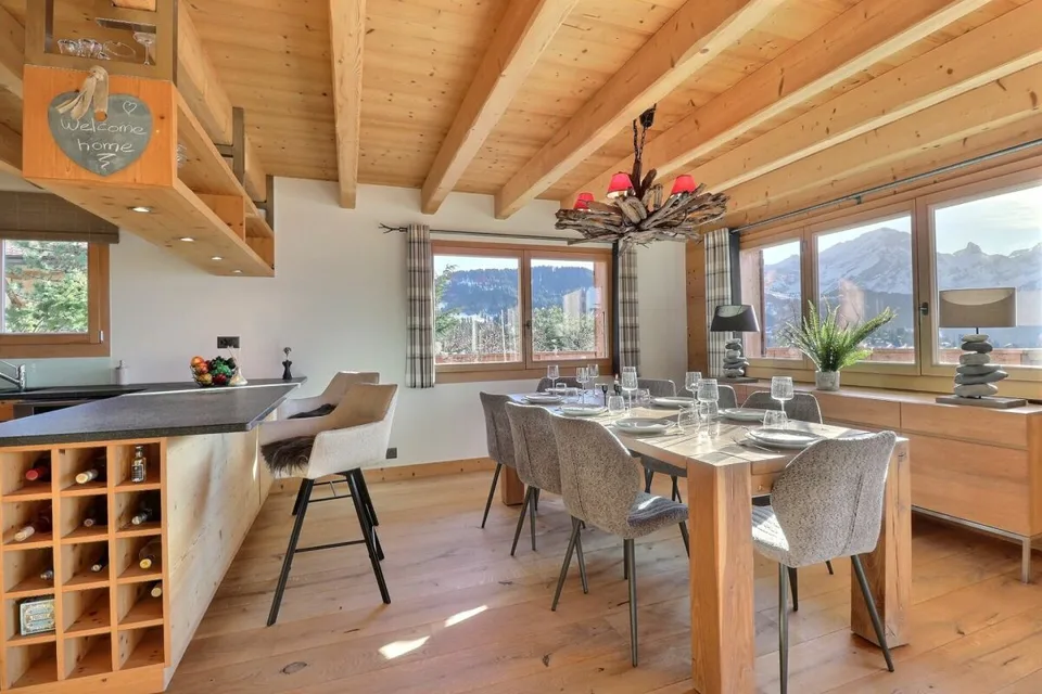 Chalet mit 8 Zimmern und Panoramablick