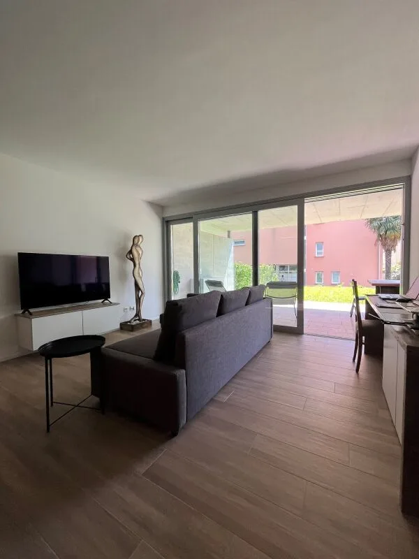 Appartamento di 2.5 locali con giardino, Bellinzona