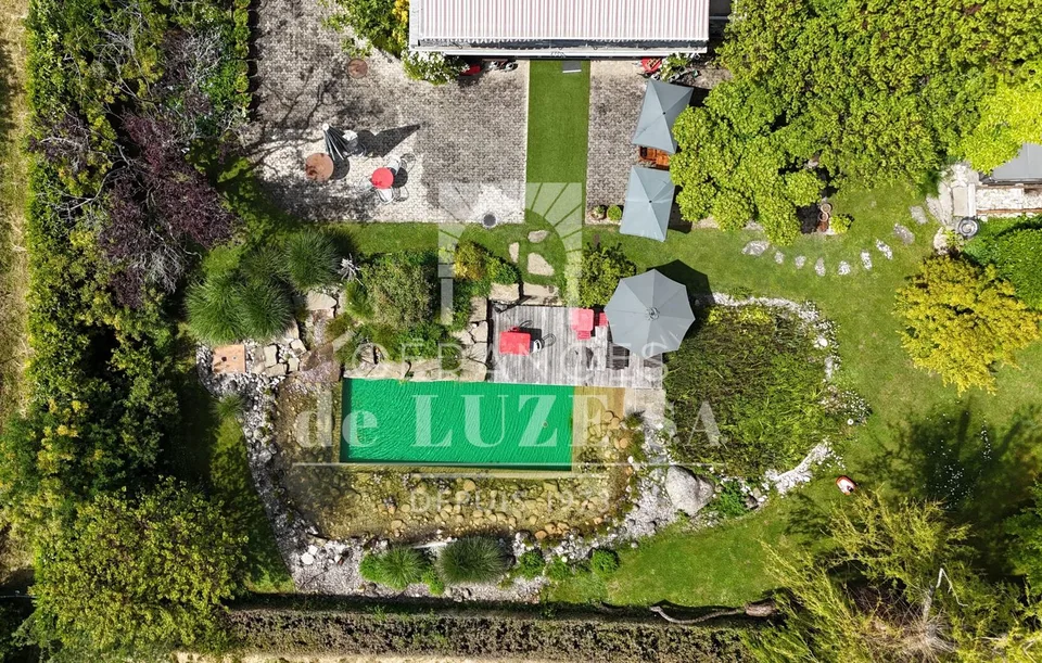 Situation premium : Villa avec vue lac, piscine naturelle et vaste jardin intimiste – photo 20 sur 26