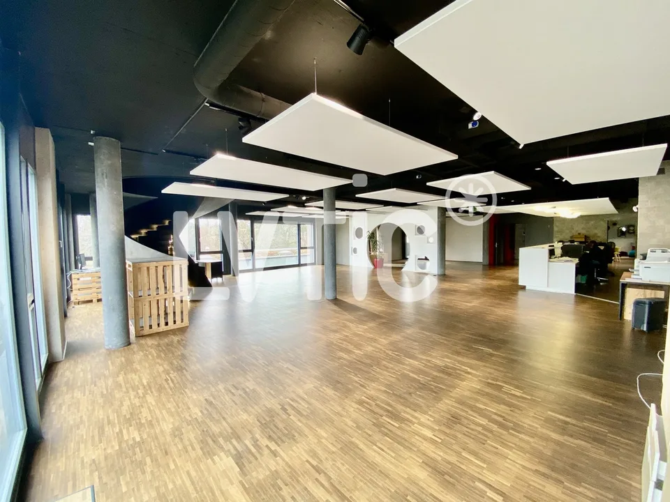 Uffici, magazzino di 1'450 m2 in vendita a Givisiez - Friburgo