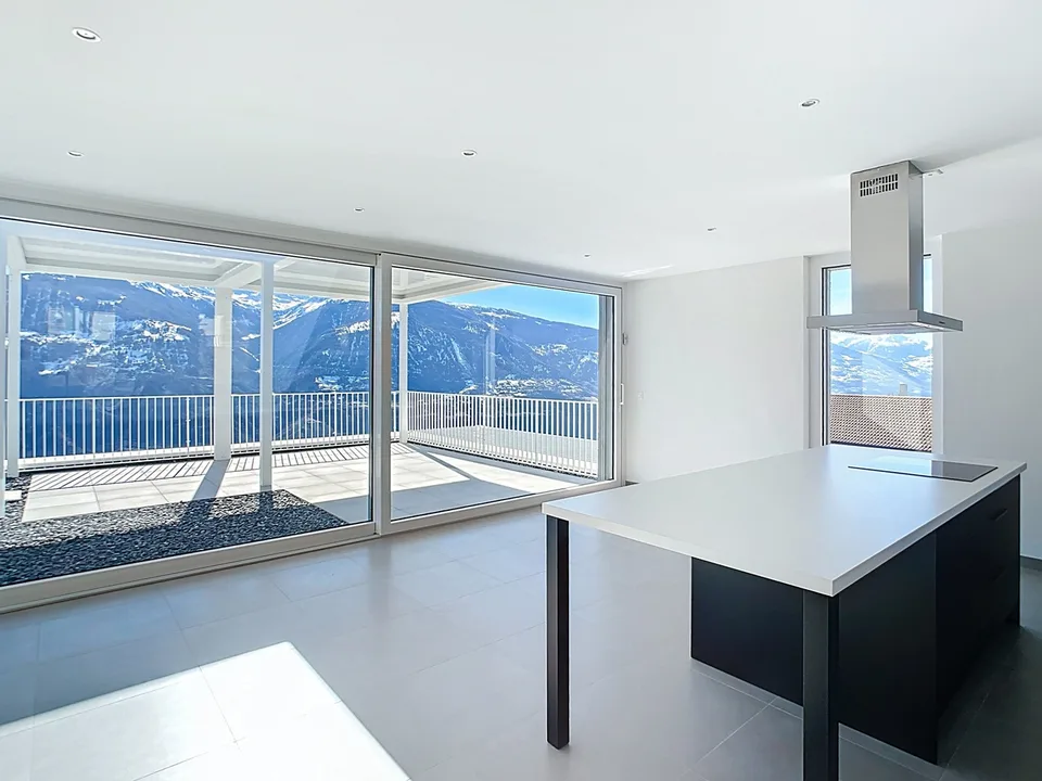 New Attic of Exception between Sky and Mountains – photo 6 of 13
