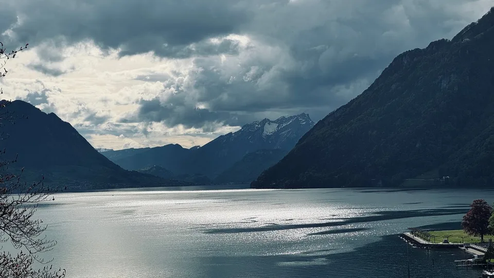 Exklusives Wohnen am Vierwaldstättersee – Foto 10 von 23