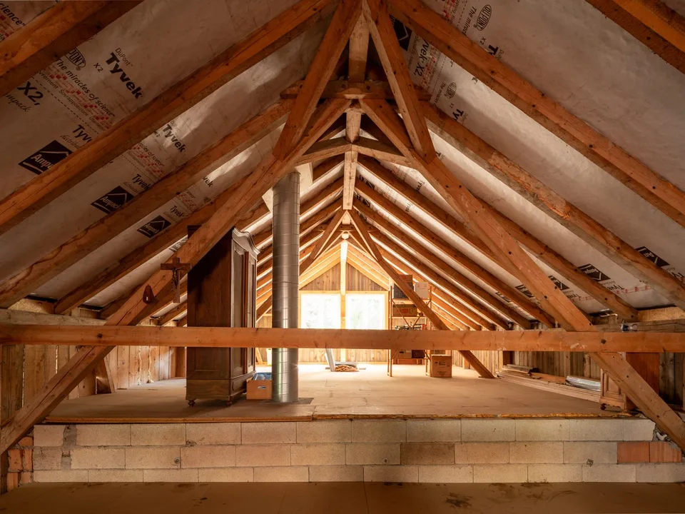 Casa di carattere con due appartamenti, garage, annessi e terrazza – foto 19 di 19