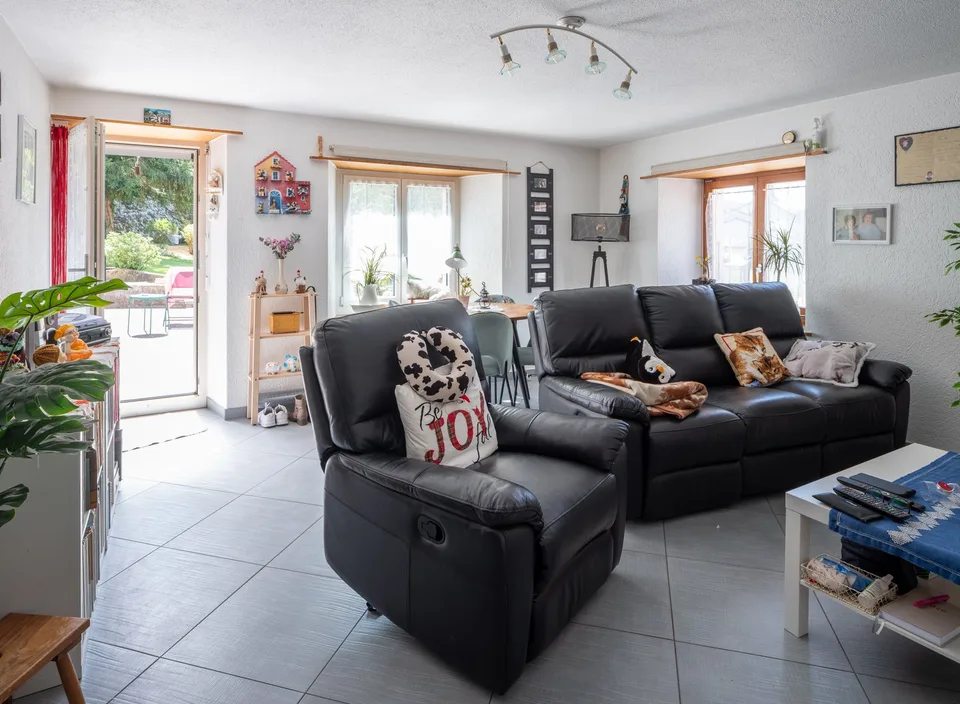 Casa di carattere con due appartamenti, garage, annessi e terrazza – foto 16 di 19