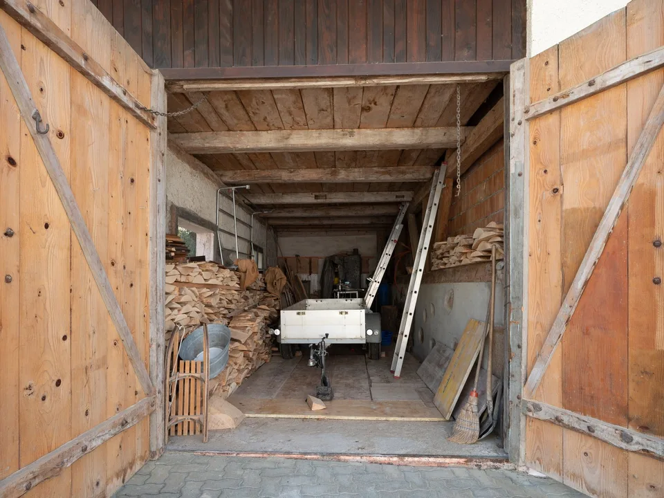 Casa di carattere con due appartamenti, garage, annessi e terrazza – foto 8 di 19