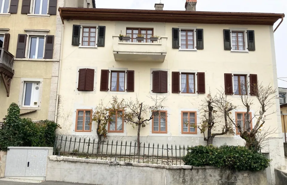 Sainte-Croix — 2 lots indépendants | Vente individuelle ou groupée — env. 295 m²