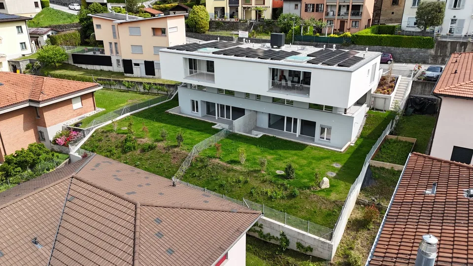 MODERNO APPARTAMENTO DUPLEX CON AMPIO GIARDINO PRIVATO – foto 22 di 24