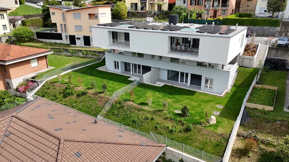 MODERNO APPARTAMENTO DUPLEX CON AMPIO GIARDINO PRIVATO – foto 23 di 24