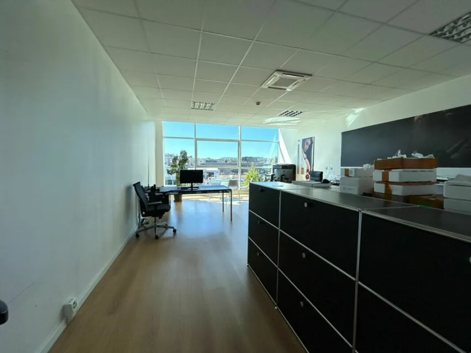Superficie ad uso ufficio, laboratorio, magazzino, ecc.