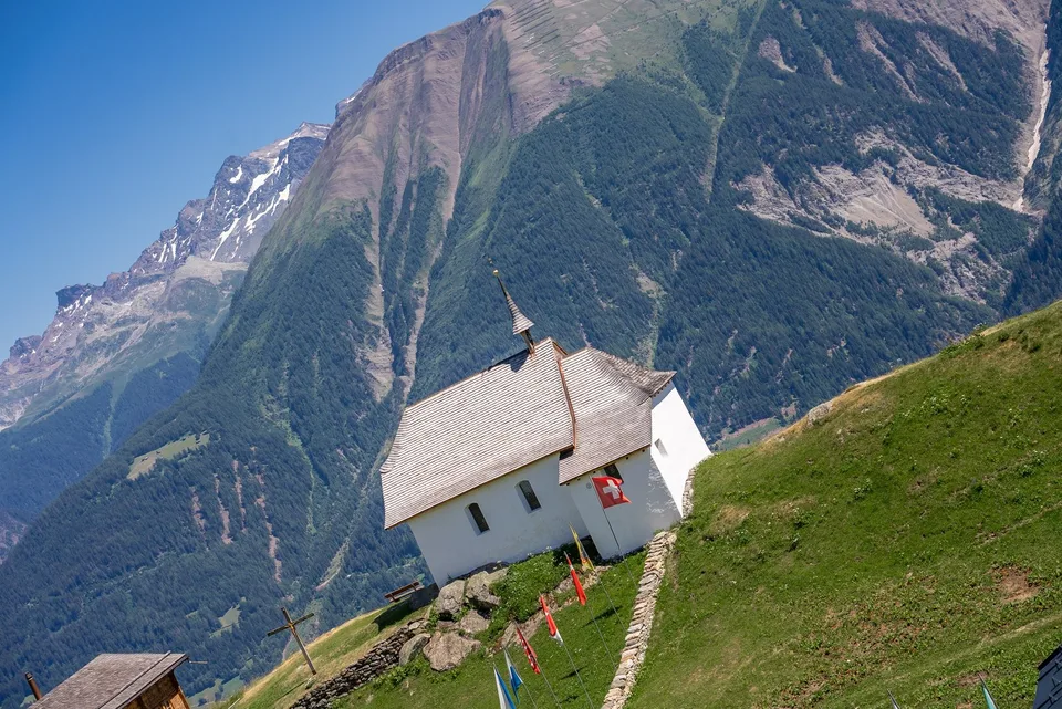 Ampio appartamento di vacanza con tre balconi nel cuore di Bettmeralp – foto 22 di 30