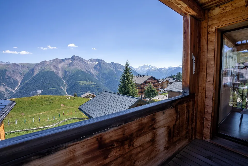 Ampio appartamento di vacanza con tre balconi nel cuore di Bettmeralp – foto 12 di 30