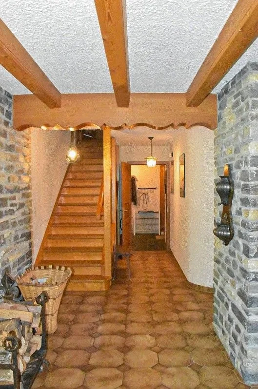 Magnifico chalet con terrazza e 9,5 locali a La Tzoumaz