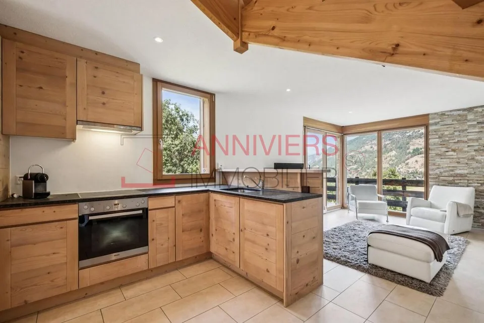 Spacieux appartement en duplex - 4 pièces - Vue dégagée et ensoleillé