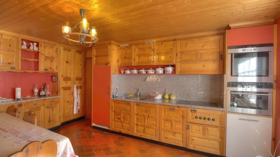 8,5-Zimmer-Chalet in Val-d'Illiez – Foto 6 von 13