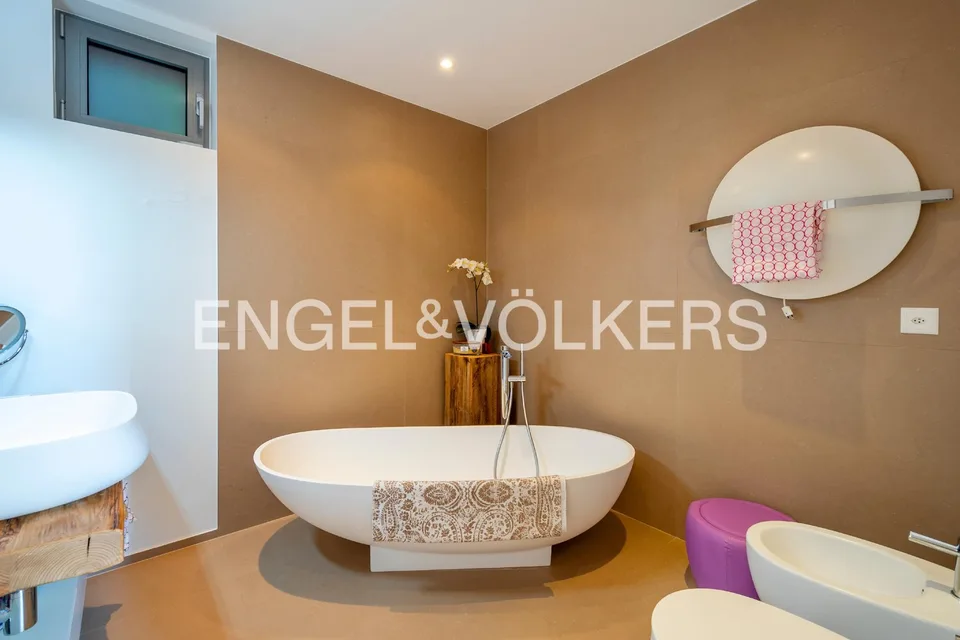 Le luxe discret d'une seconde maison à Collina d'Oro – photo 11 sur 13