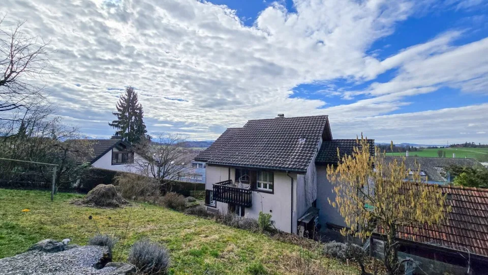 Einfamilienhaus mit Entwicklungspotenzial