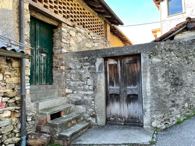 Baugrundstück + Tessiner Haus in Breggia Sagno – Foto 12 von 25
