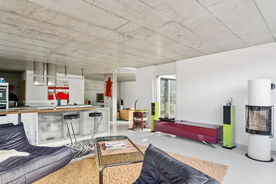 Traumwohnung, Design und funkelnder Blick auf Moutier – Foto 7 von 13