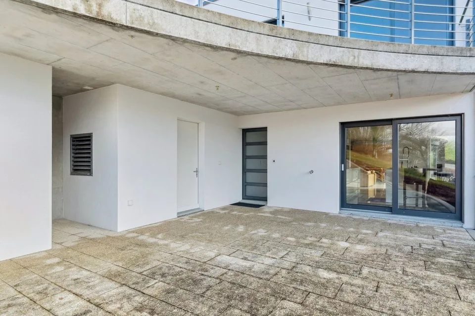 Traumwohnung, Design und funkelnder Blick auf Moutier – Foto 12 von 13