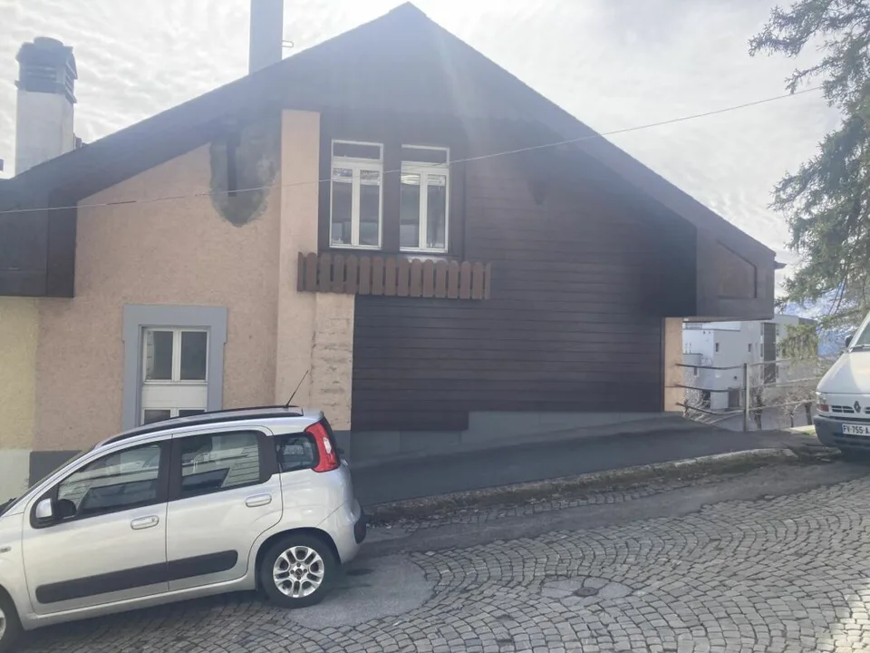 Haus mit 6 Wohnungen in Leysin