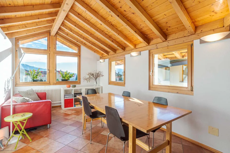 Morbio Inferiore – Petite Maison Ensoleillée avec Cour Privée – photo 9 sur 18