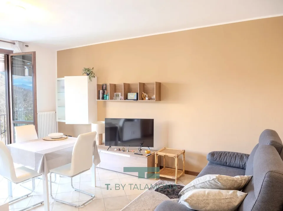Bezugsfertige 2-Zimmer-Wohnung mit Balkon und Doppelgarage