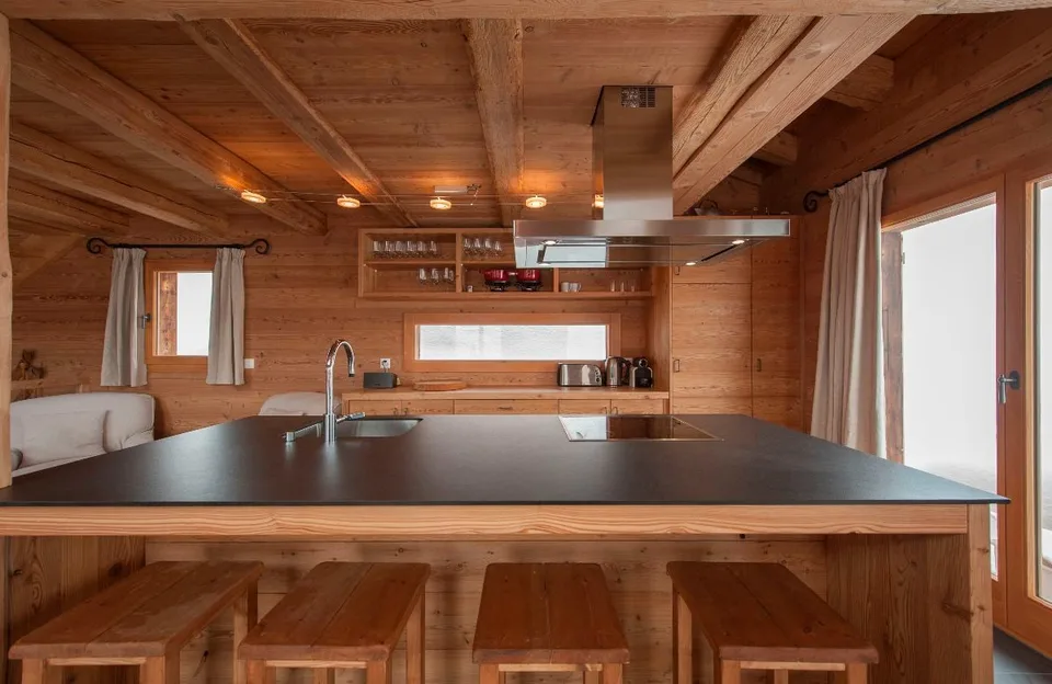 Geräumiges Fünf-Zimmer-Chalet mit Panoramablick – Foto 6 von 13