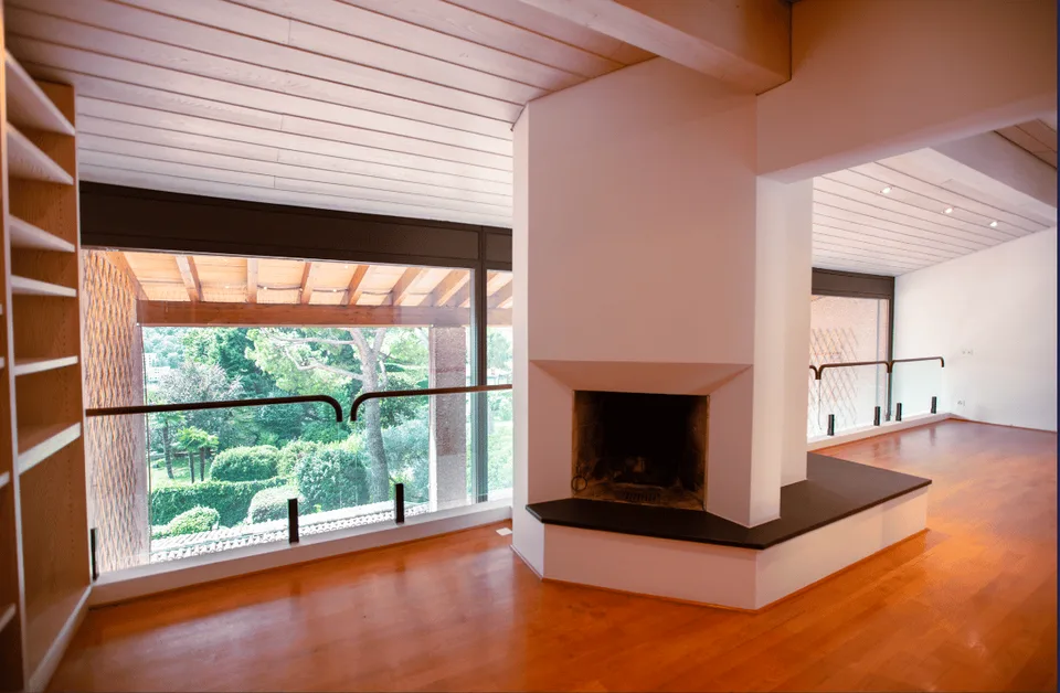 Elegantes Duplex mit 5,5 Zimmern und Garten in Lugano