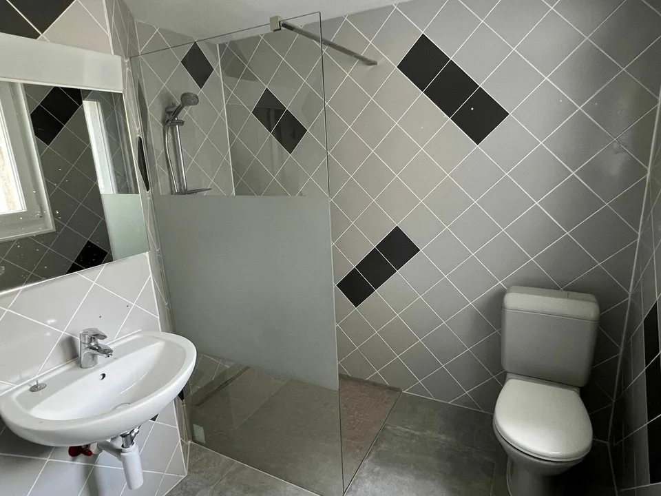 Immeuble de rendement avec parcelle constructible d'environ 550 m2 – photo 11 sur 17