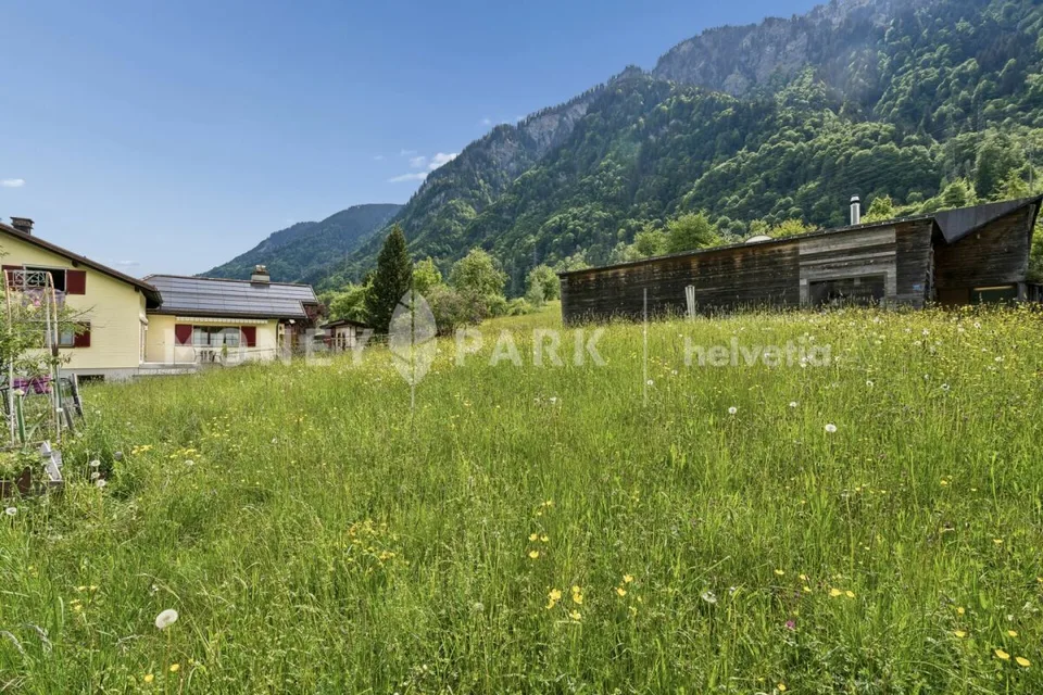 Propriété de projet avec potentiel de nouvelle construction et bâtiment existant directement à la gare – photo 10 sur 12