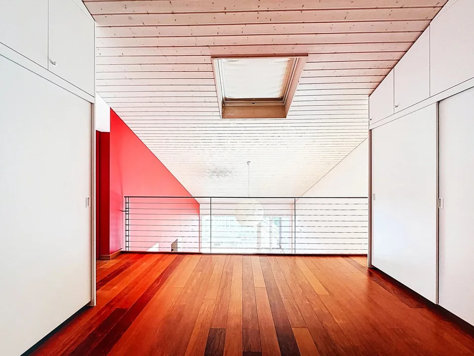 Architect's villa with 100m2 terrace and panoramic view of the lake, just 10 minutes' walk from the center of Arzier – photo 7 of 13