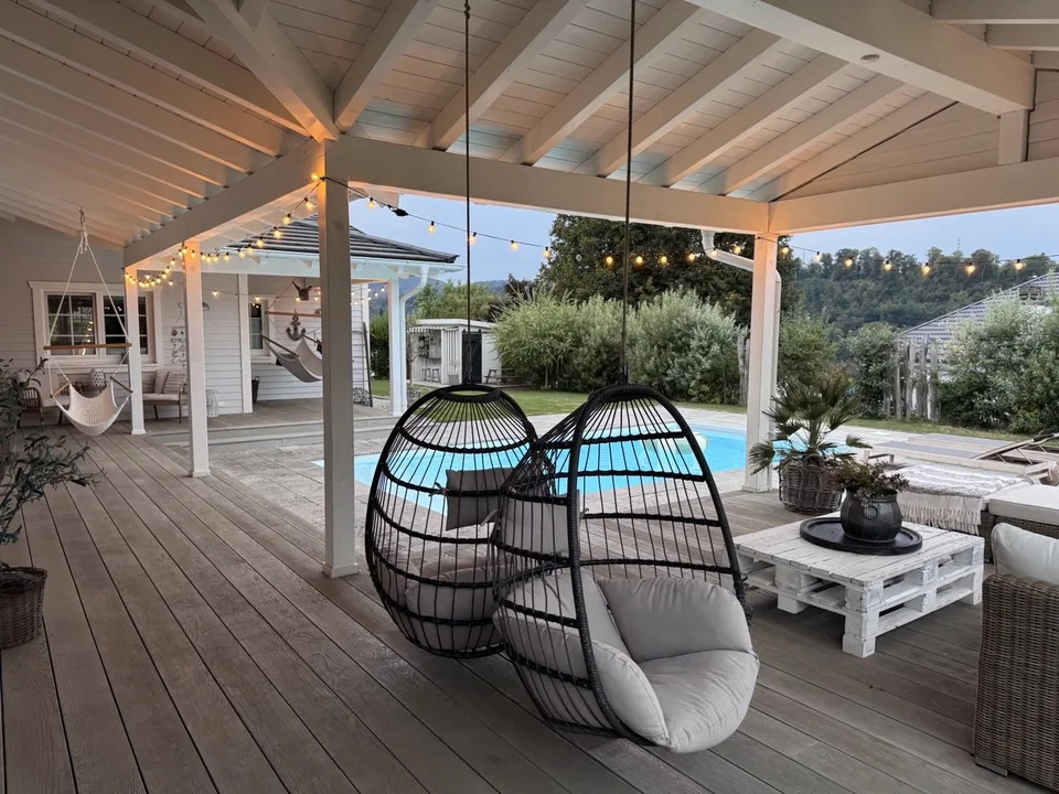 Villa da sogno con piscina per famiglie direttamente sulla collina soleggiata a Hölstein BL – foto 12 di 14