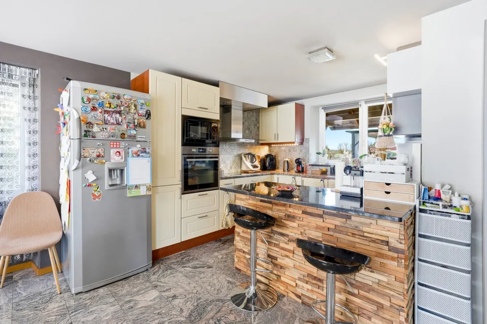 Familiäre Villa in ruhiger Lage mit großem Garten