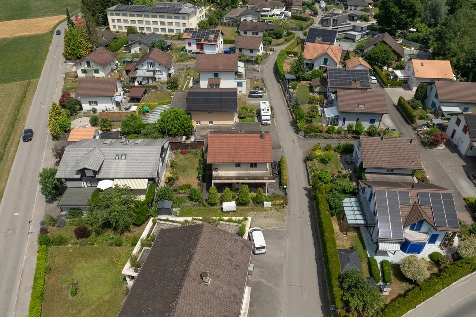 Freistehendes 5-Zimmer-Einfamilienhaus mit Garten in Studen – Foto 33 von 33