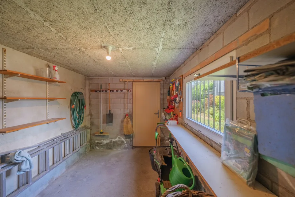Freistehendes 5-Zimmer-Einfamilienhaus mit Garten in Studen – Foto 27 von 33