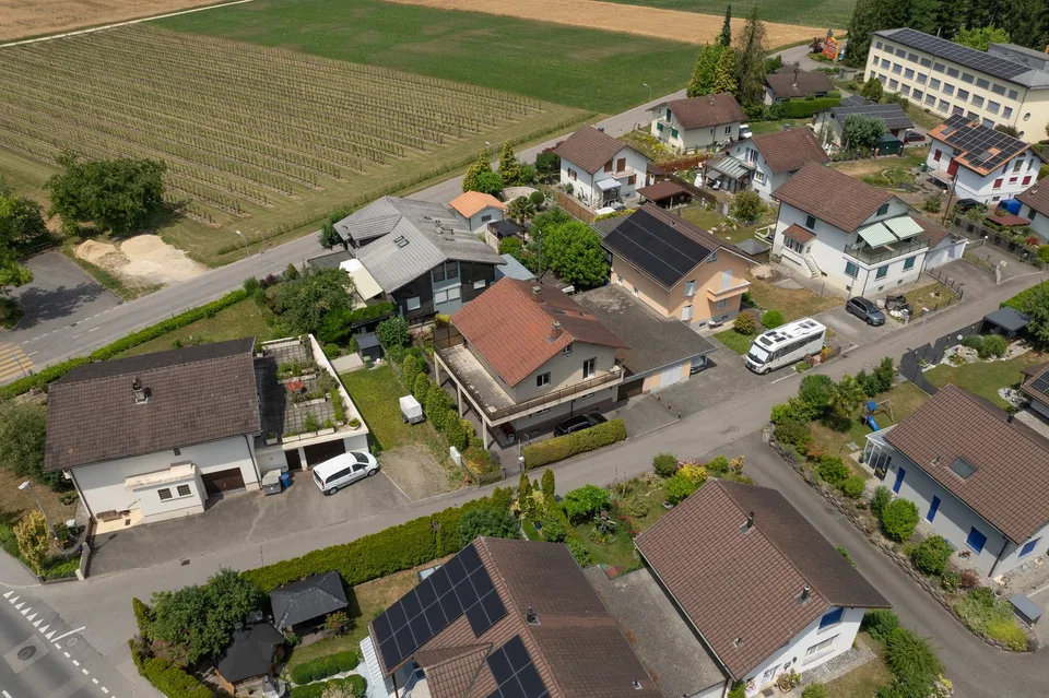 Freistehendes 5-Zimmer-Einfamilienhaus mit Garten in Studen – Foto 32 von 33
