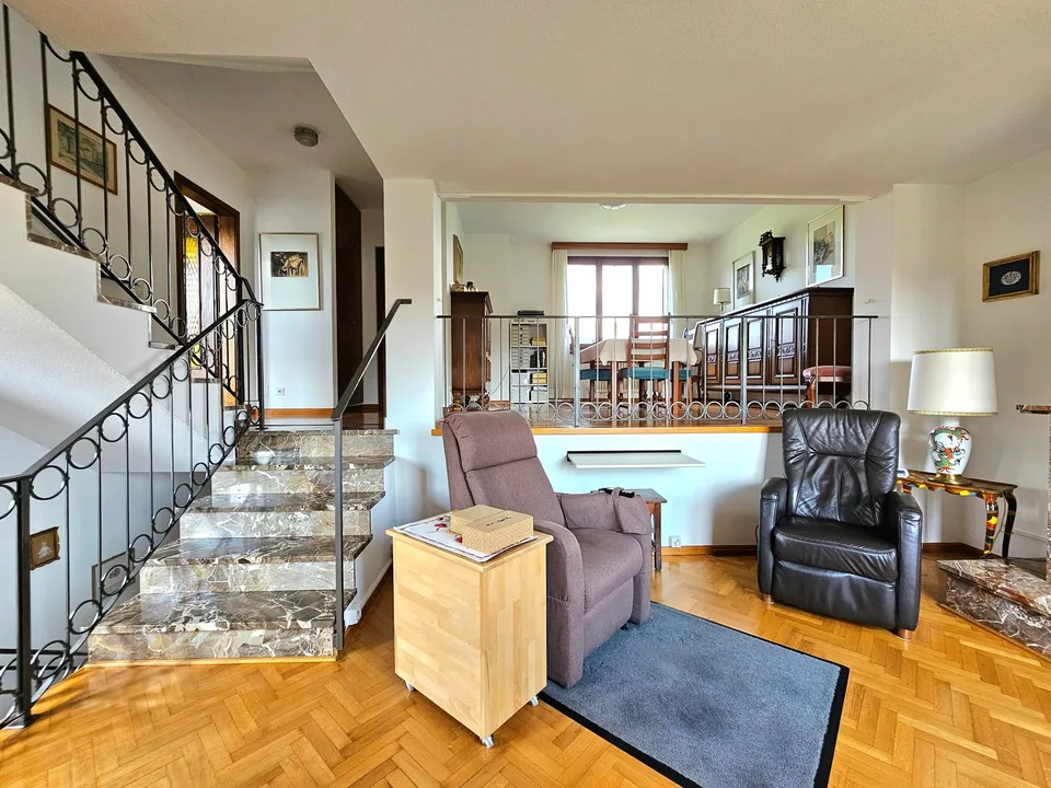 Stabio: Confortevole villa unifamiliare contigua con ampio giardino e importanti indici edificatori – foto 9 di 17
