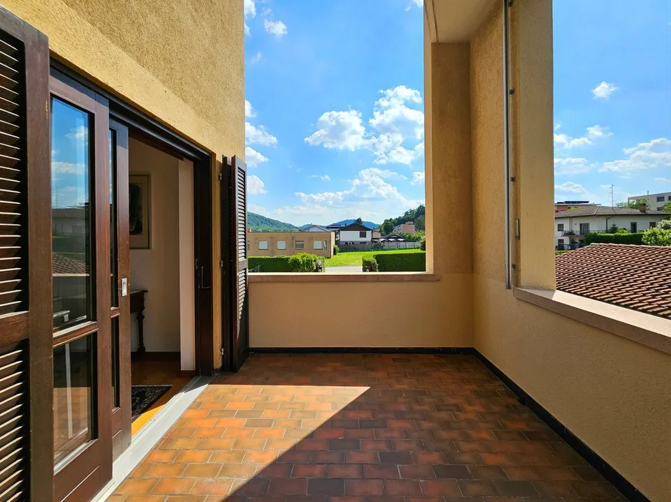 Stabio: Confortevole villa unifamiliare contigua con ampio giardino e importanti indici edificatori – foto 16 di 17